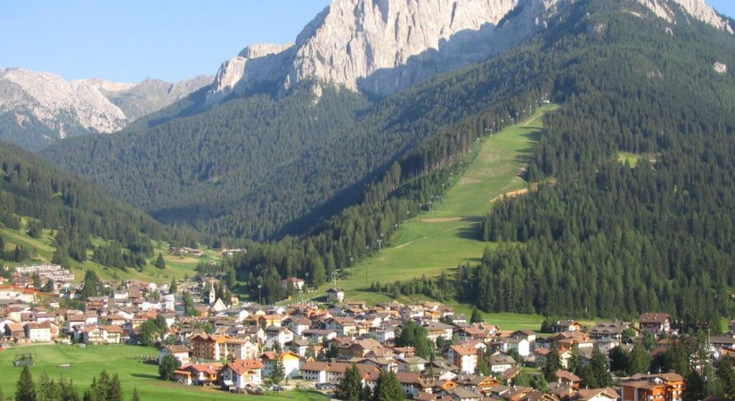 GH_Hotel_Monzone_Trentino_Alto_Adige_Pozza_di_Fassa_Paesaggi-tSa-825X450