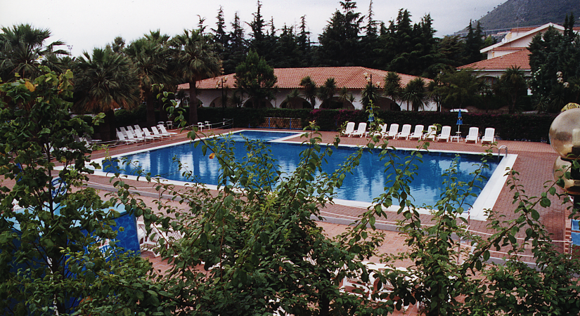 Hotel_Villaggio_La_Mantinera_piscina_villaggio
