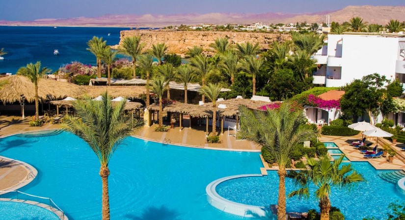 Jaz_Fanara_Resort_Sharm_El_Sheikh_piscina_1-tSa-825X450