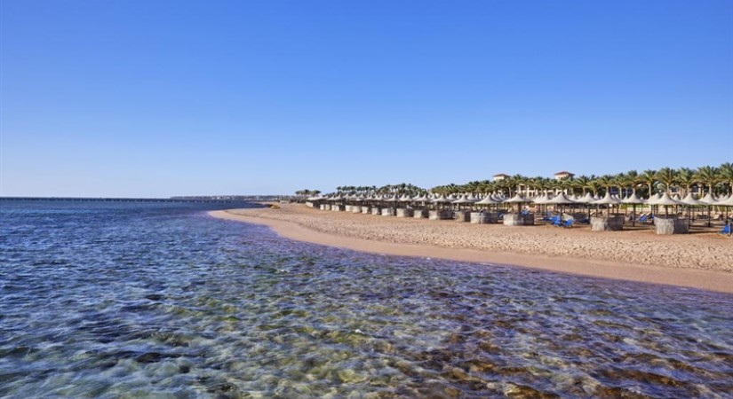 Jaz_Mirabel_Beach_Resort_Sharm_El_Sheik_Mare_2-tSa-825X450