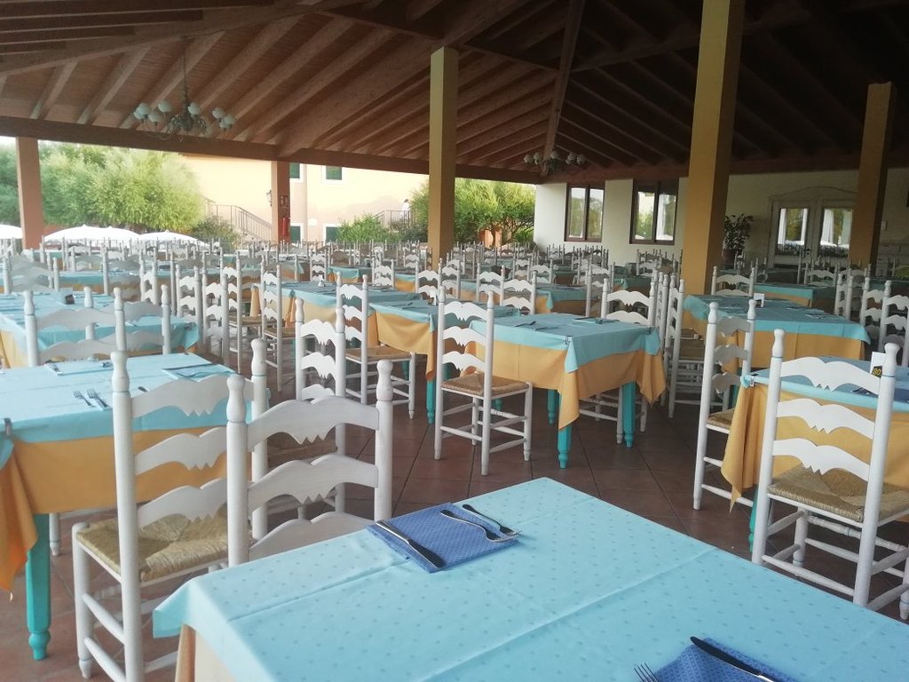 Marina Rey Beach Resort Muravera ristorazione 1